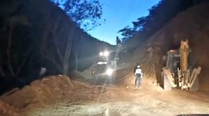 ABC restablece el tránsito en la ruta La Angostura – Samaipata tras deslizamientos en Santa Cruz