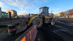 HABILITAN CORREDOR HUMANITARIO Y COMIENZA LA LIMPIEZA DE VÍAS EN EL DISTRITO 8 DE EL ALTO